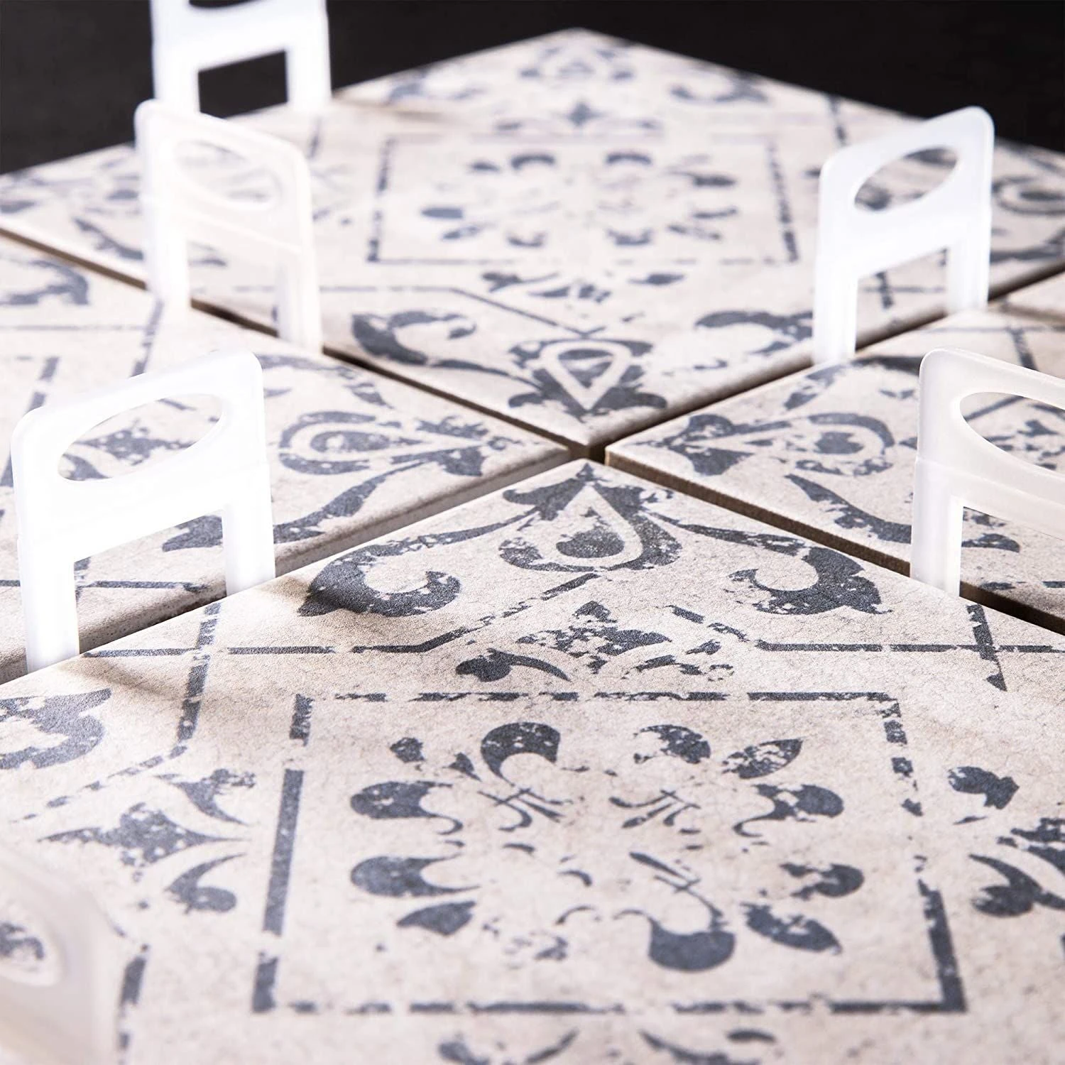 Juvale 400 Pack Tile Leveling Clips Reusable Plastic Leveling Spacer Clips (White, 1/32 Inch) 5 Juvale 400 Pack Tile Leveling Clips Reusable Plastic Leveling Spacer Clips (White, 1/32 Inch) - Image 5