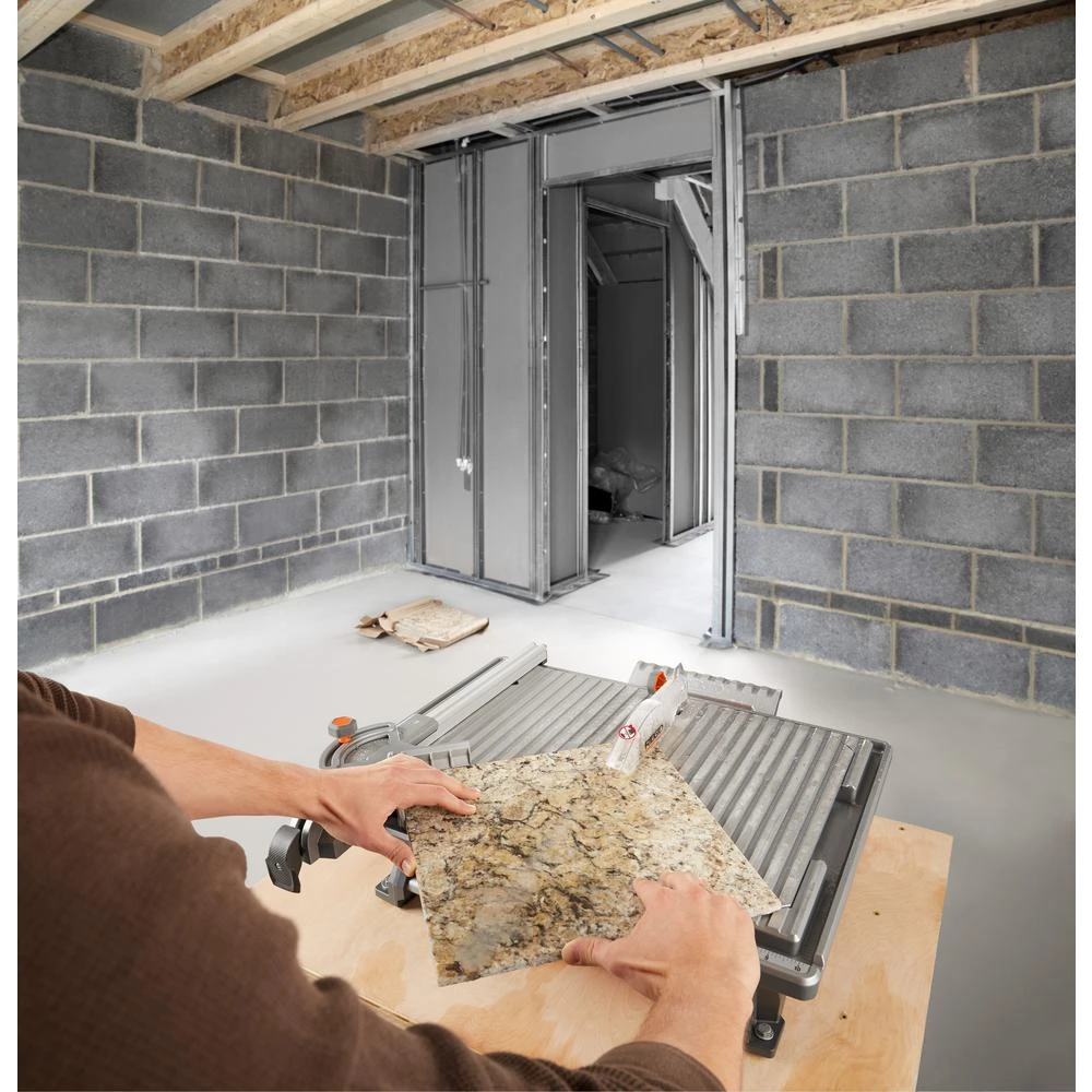 RIDGID 6.5 Amp Corded 7 In. Table Top Wet Tile Saw 7 RIDGID 6.5 Amp Corded 7 In. Table Top Wet Tile Saw - Image 7