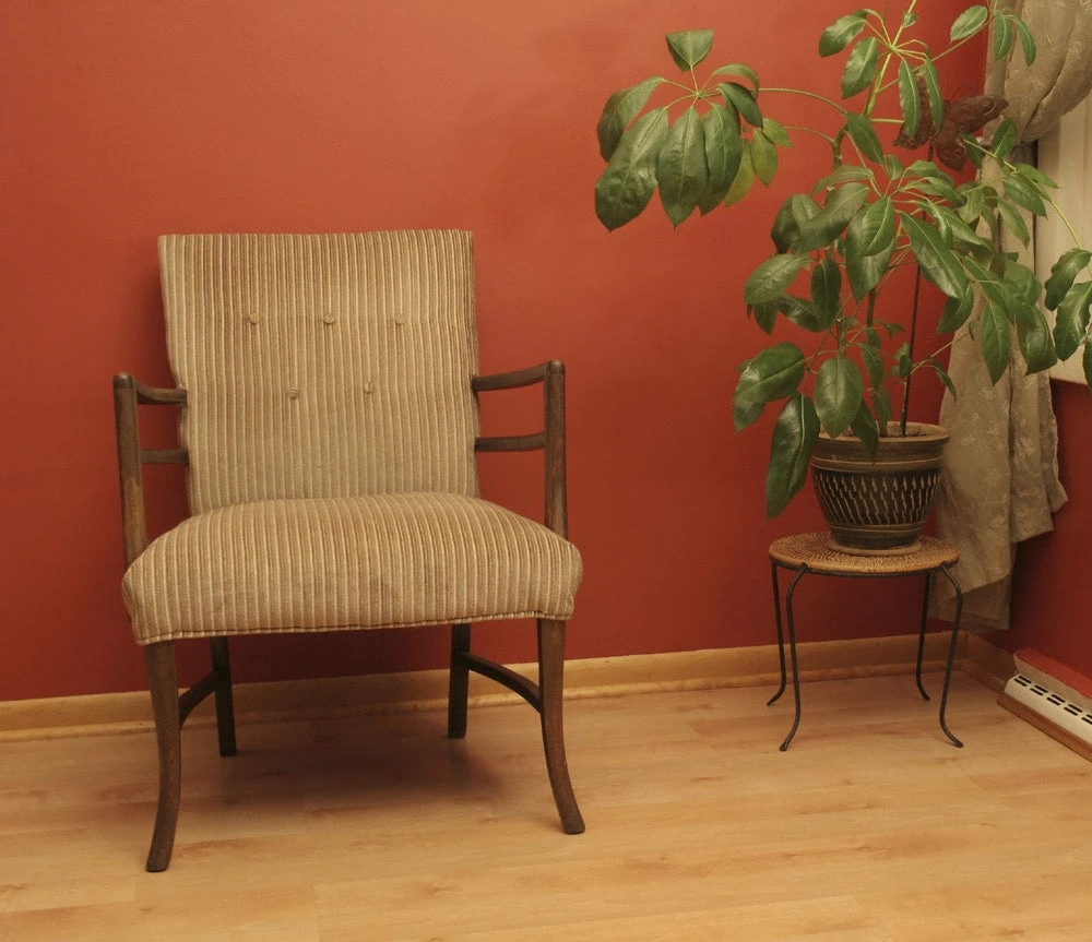 BuildDirect American Cherry 12mm 48" X 5" Laminate Flooring (16.6sq. Ft. Per Box) 6 BuildDirect American Cherry 12mm 48" X 5" Laminate Flooring (16.6sq. Ft. Per Box) - Image 6